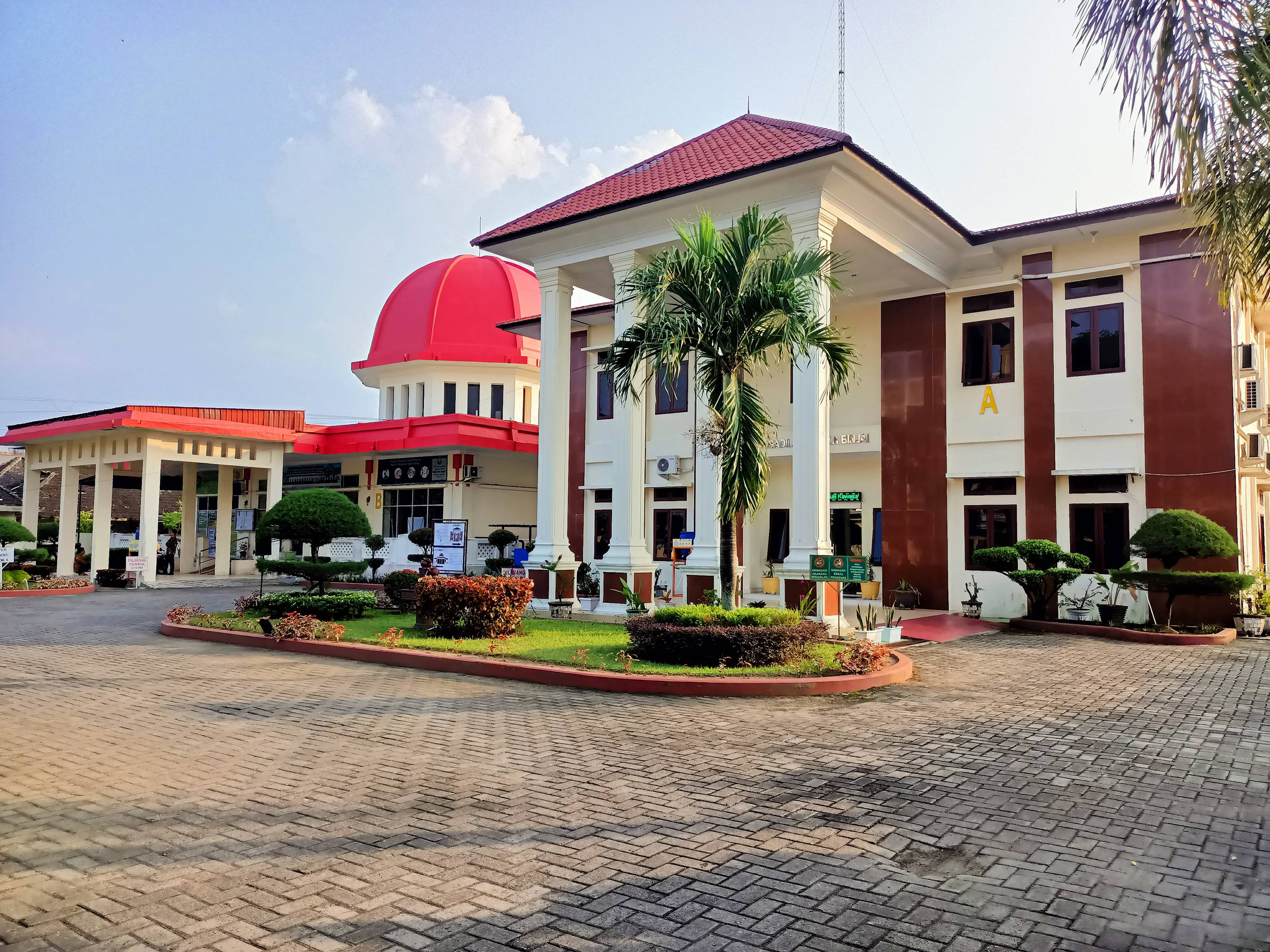 GEDUNG PENGADILAN AGAMA KOTA BINJAI
